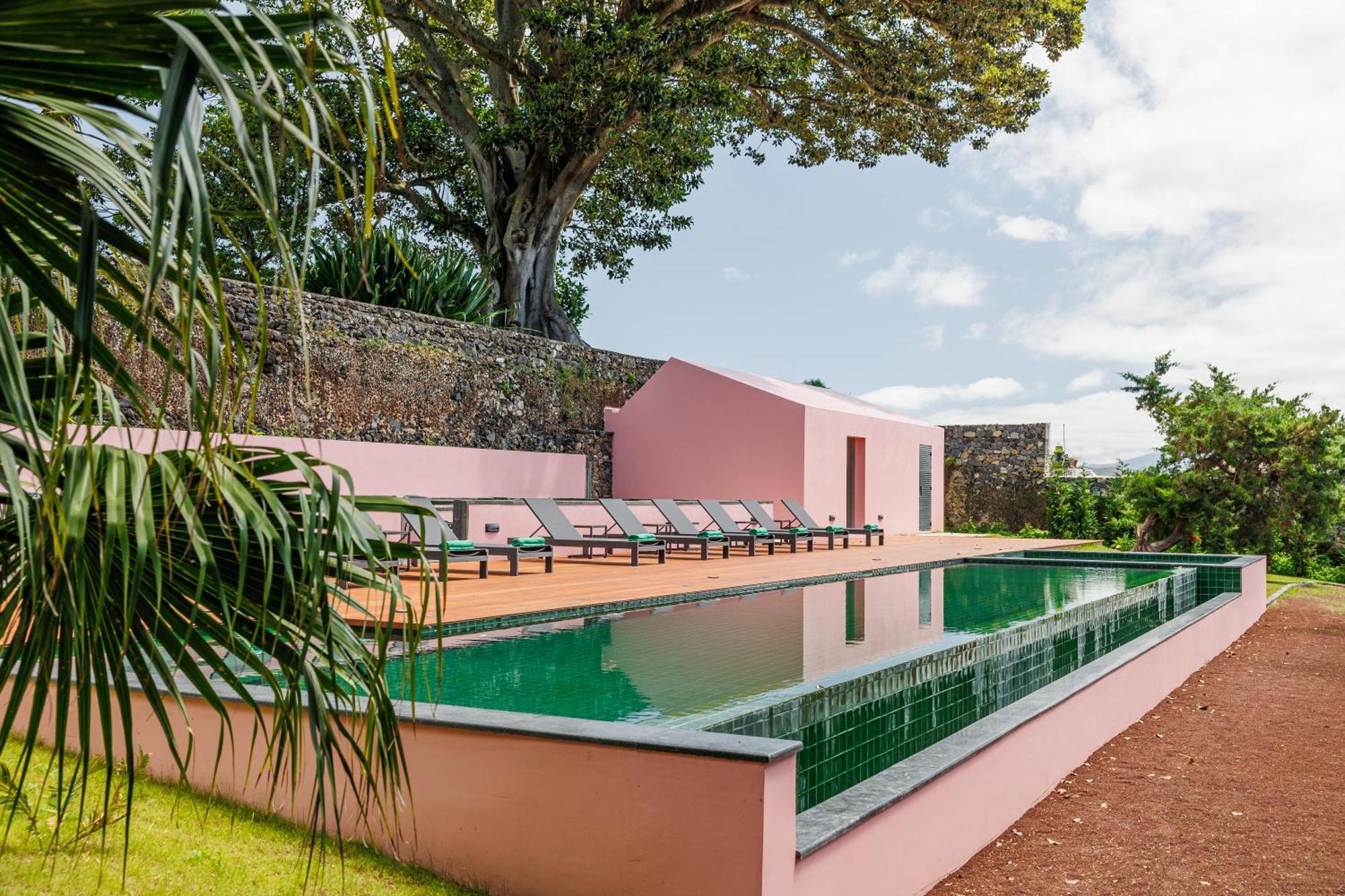 Solar Dos Cantos Botanic House & Garden ปอนตาเดลกาดา ภายนอก รูปภาพ
